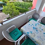 Cerova شقة *